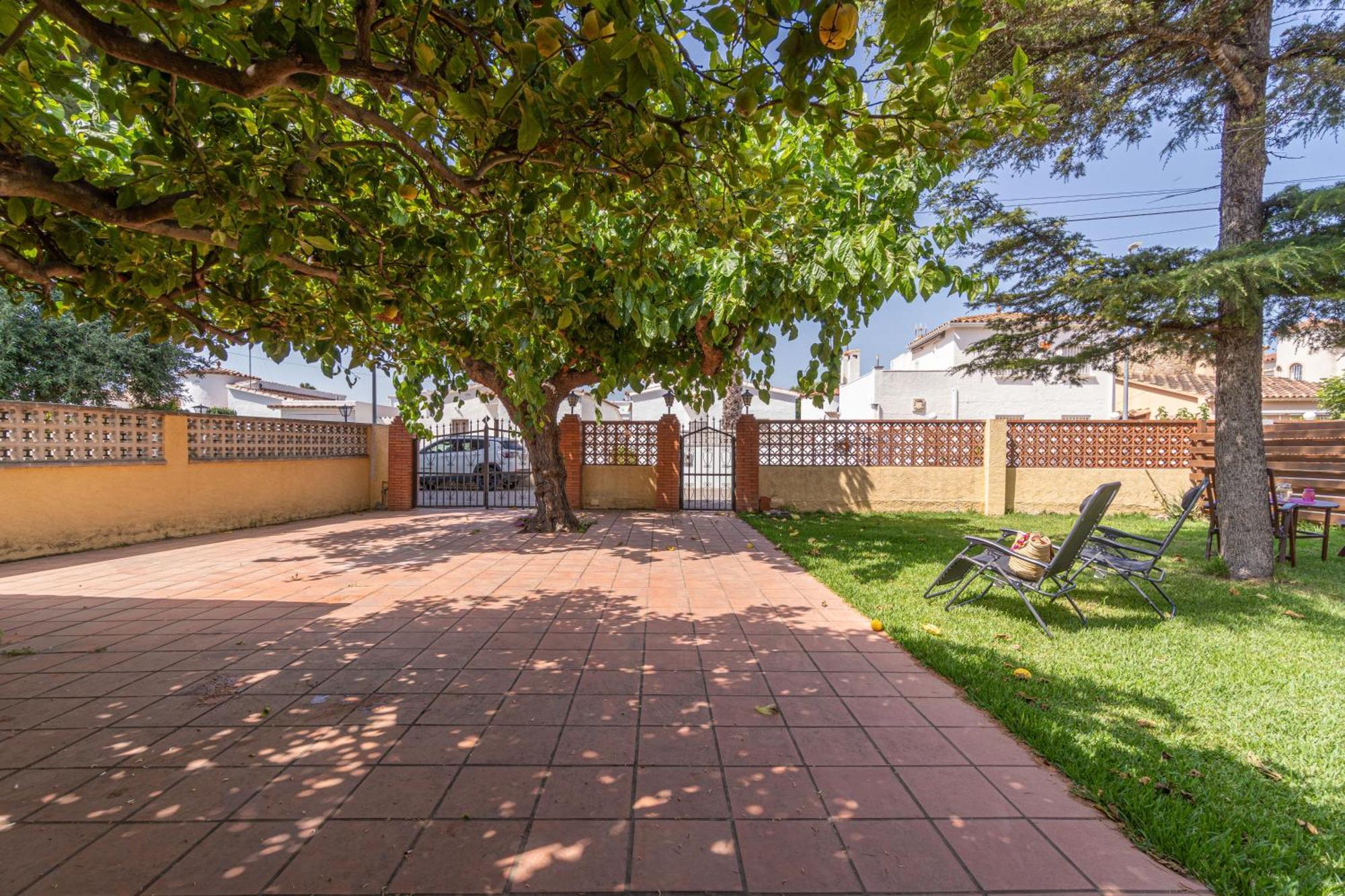 Apart-Rent Casa Con Jardin Pani 0081 Эмпуриабрава Экстерьер фото