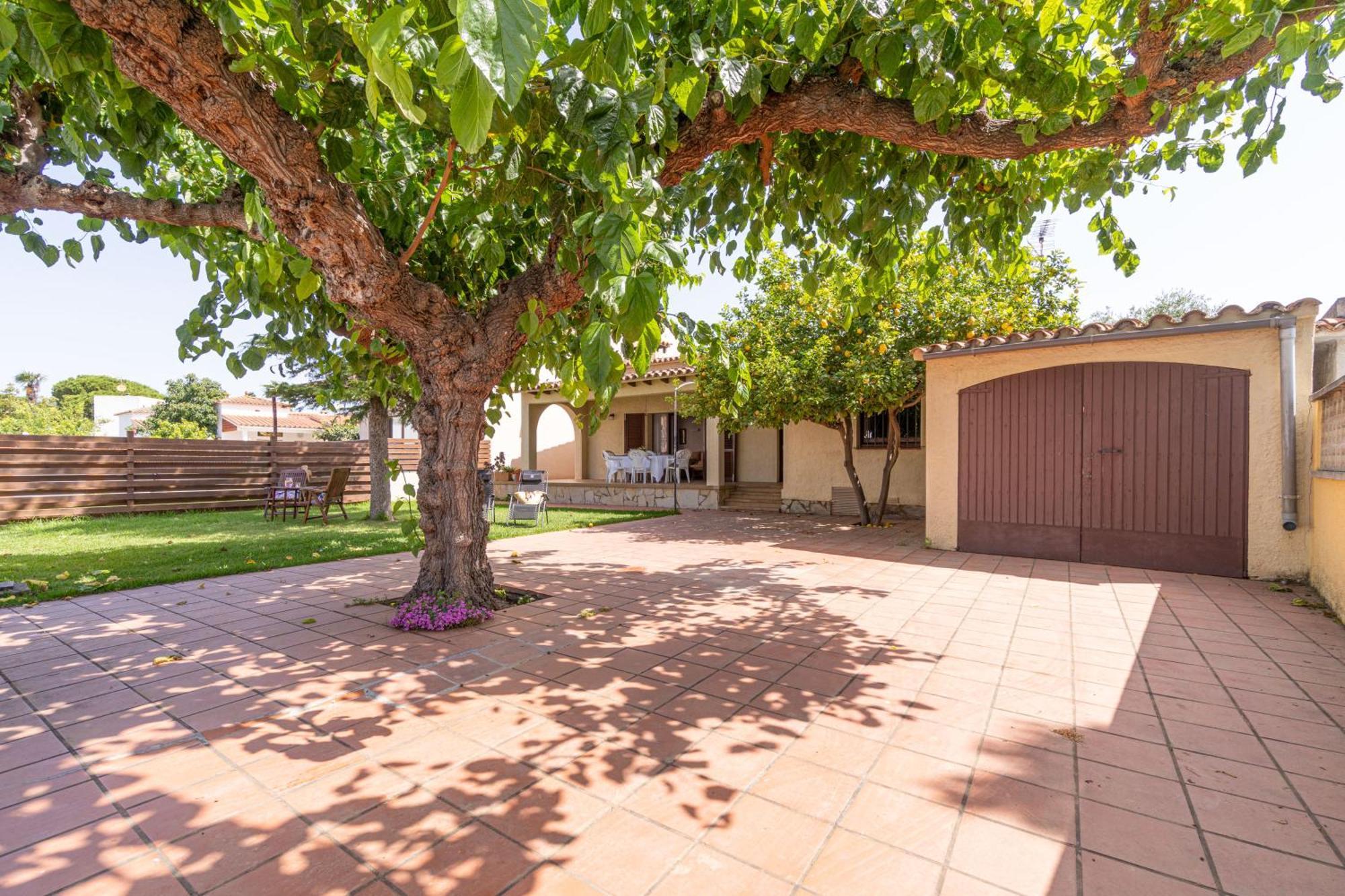 Apart-Rent Casa Con Jardin Pani 0081 Эмпуриабрава Экстерьер фото