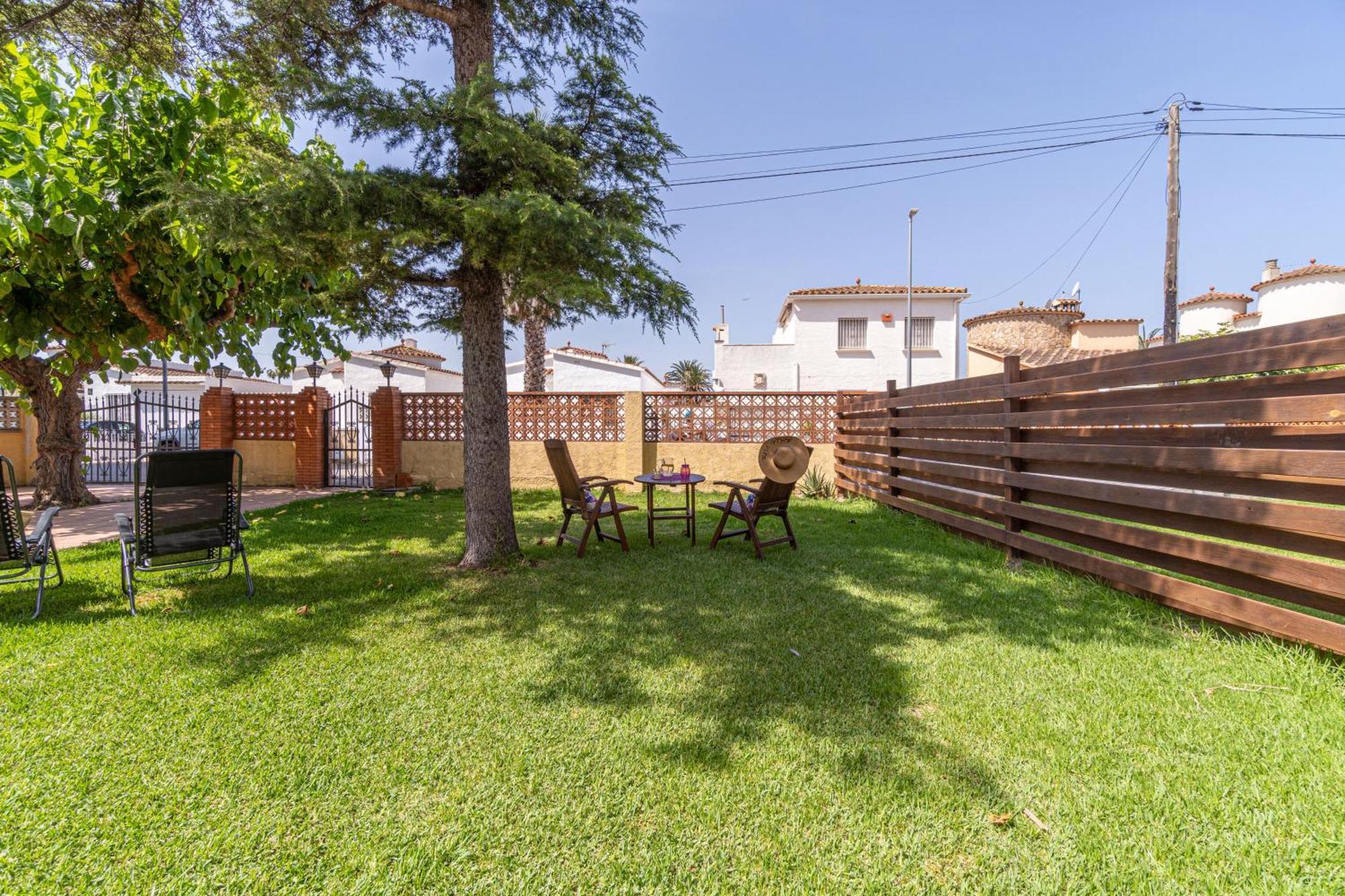 Apart-Rent Casa Con Jardin Pani 0081 Эмпуриабрава Экстерьер фото